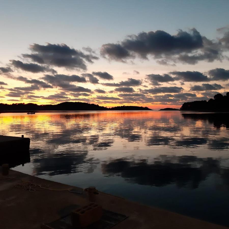 Mljet Sunset Apartments Pomena Exterior photo
