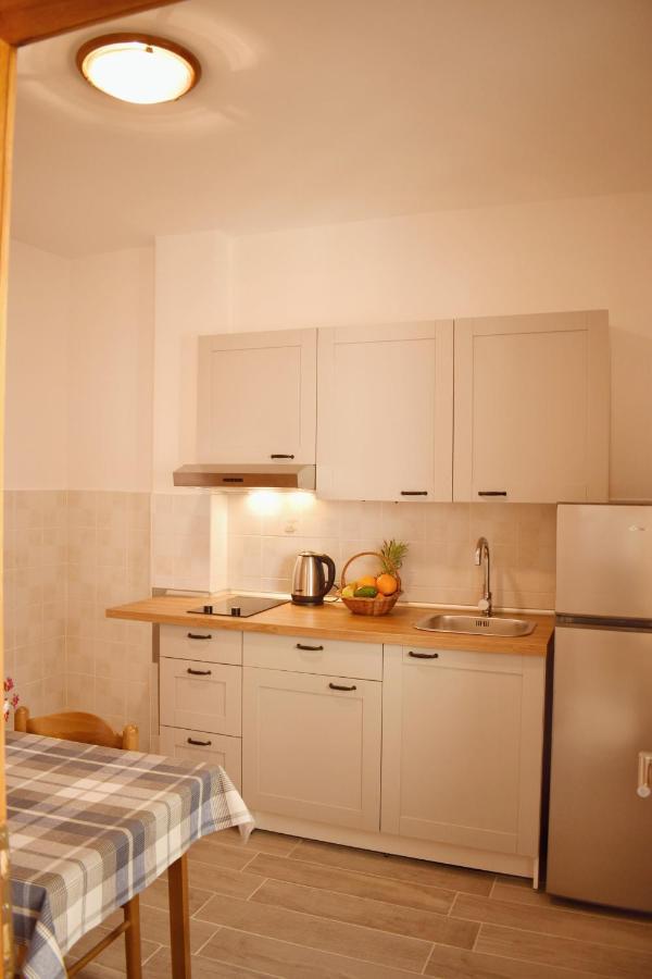 Mljet Sunset Apartments Pomena Exterior photo
