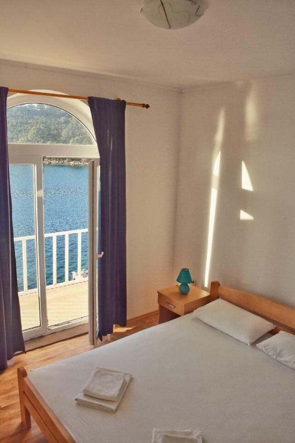 Mljet Sunset Apartments Pomena Exterior photo