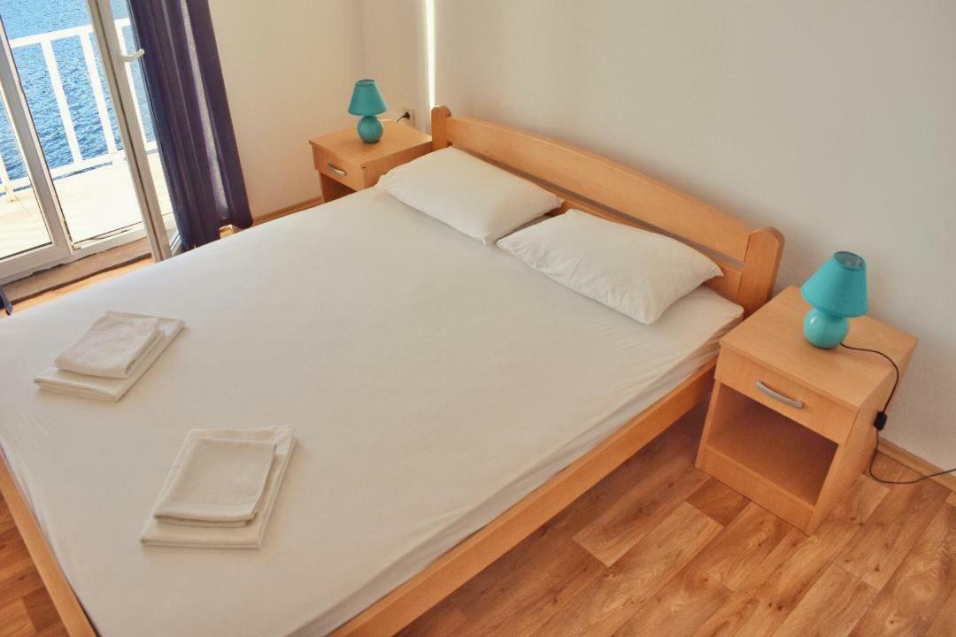 Mljet Sunset Apartments Pomena Exterior photo