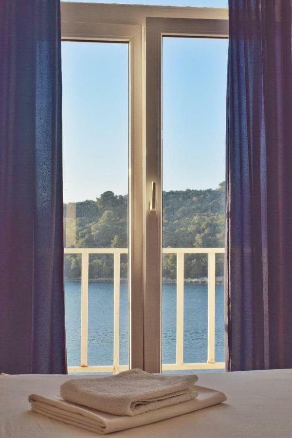 Mljet Sunset Apartments Pomena Exterior photo
