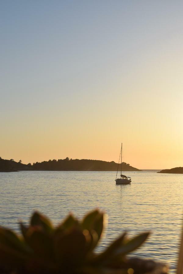 Mljet Sunset Apartments Pomena Exterior photo